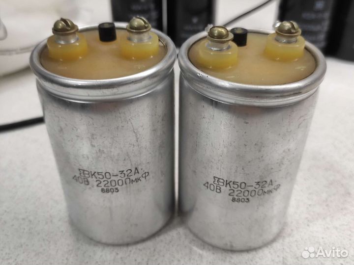 Конденсатор 10000мкФ 100в