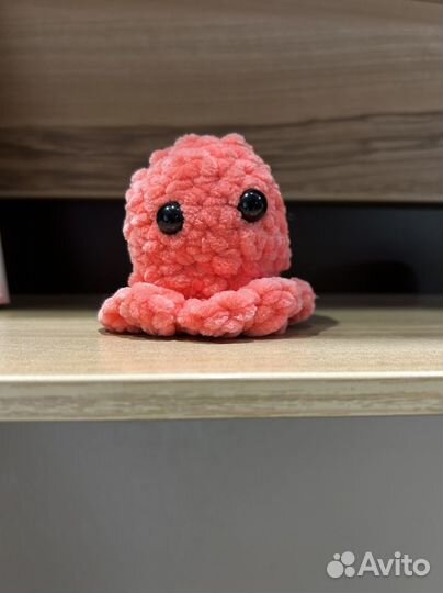 Осьминог из плюшевой пряжи