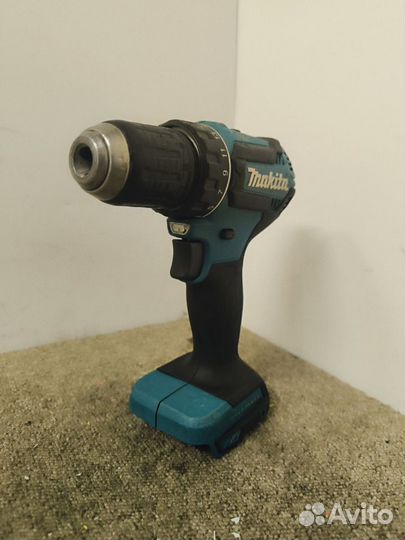 Бесщеточный шуруповерт Makita ddf485