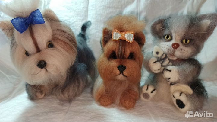 Игрушка-сувенир из натуральной шерсти