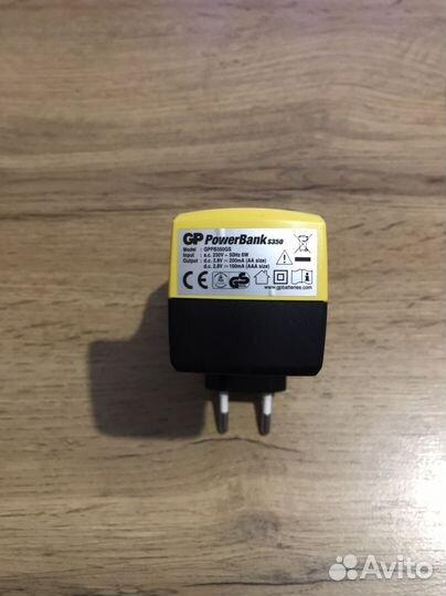 Зарядное устройство gp pb350gs