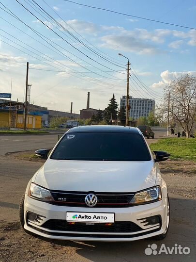Volkswagen Jetta 2.0 AMT, 2015, битый, 149 000 км