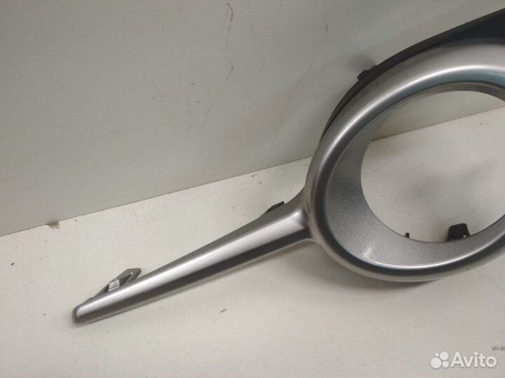 Накладка бампера на противотуманки