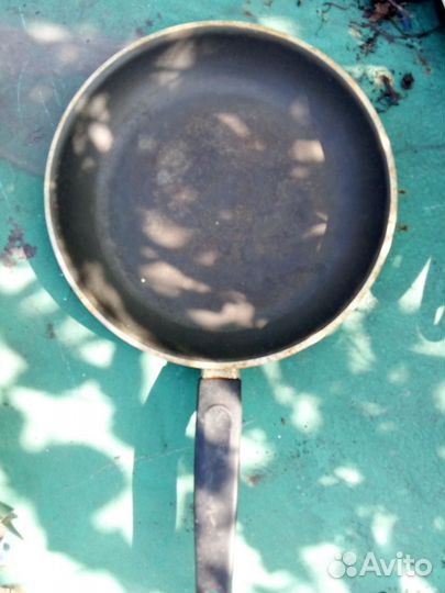 Сковорода бу