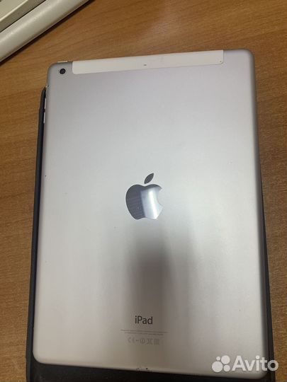 Ipadair md796 ru/a