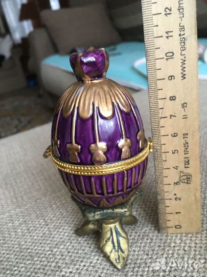 Фигурка яйца