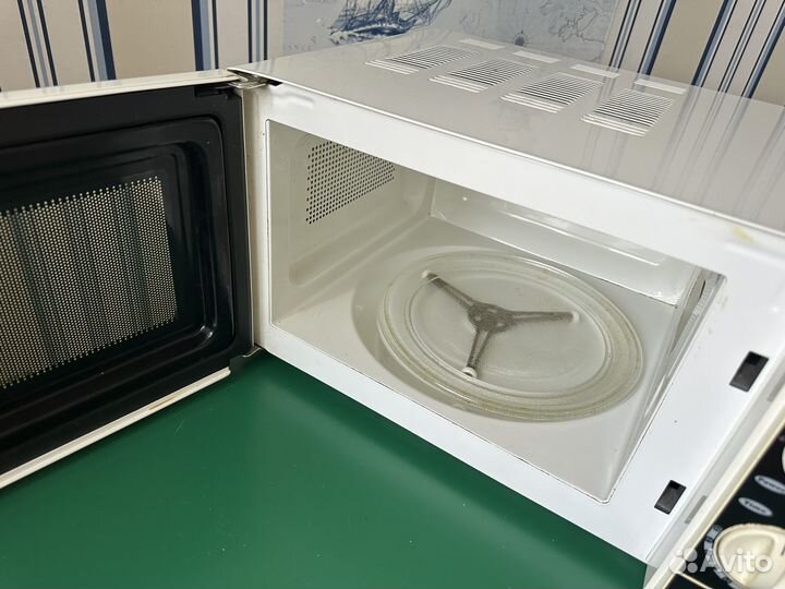 Микроволновая печь