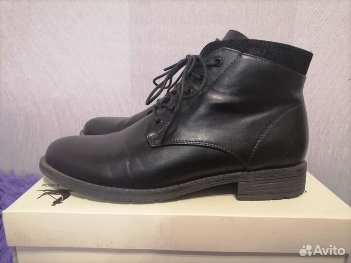 Ботинки р.40
