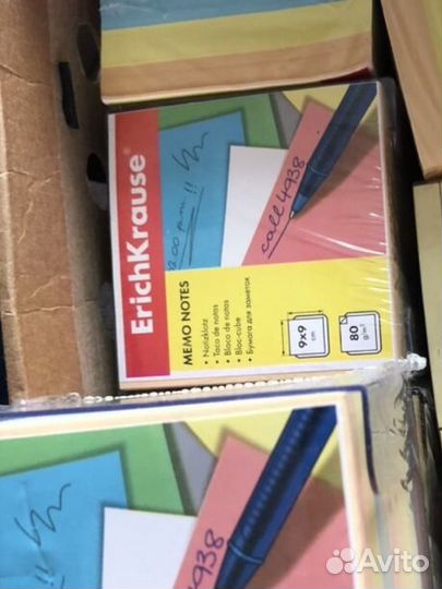 Канцтовары для офиса и школы: степлеры и ножницы п