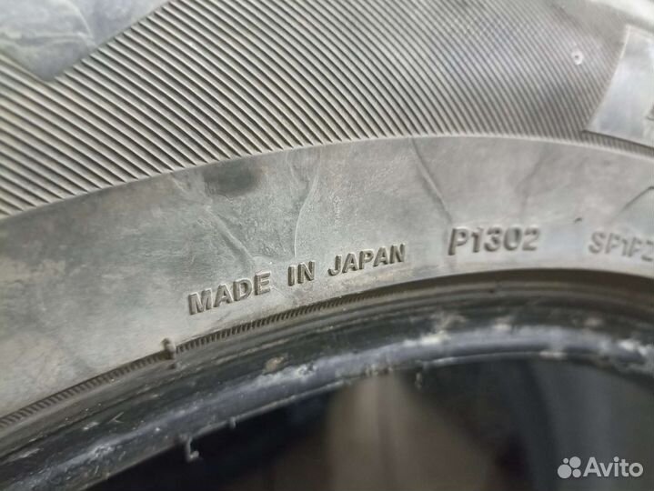 Bridgestone Blizzak Spike-01 225/55 R17