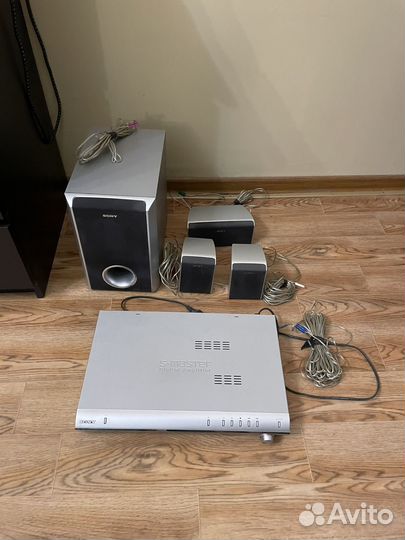 Домашний кинотеатр Sony hdc-dz100 не полный