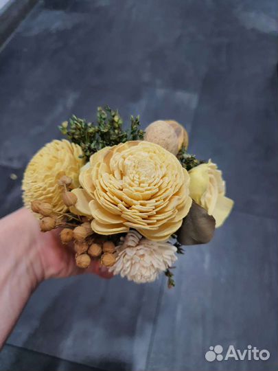 Композиция из сухоцветов