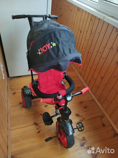 Детский велосипед с ручкой