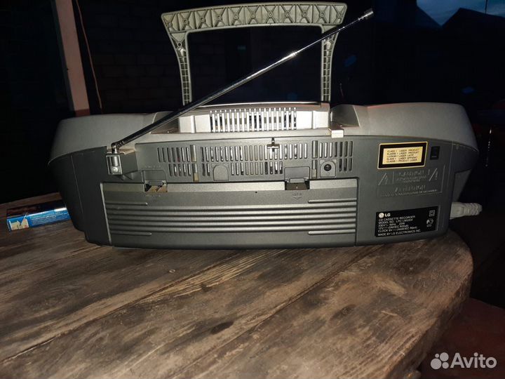 Бумбокс LG