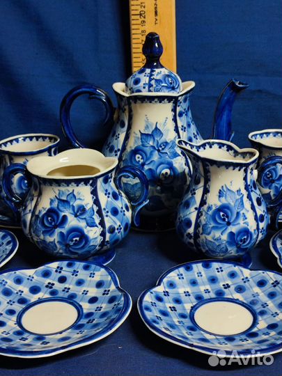 Сервиз чайный и кофейный Гжель