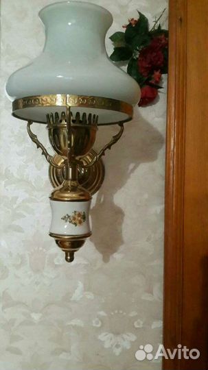 Лампа настенная 