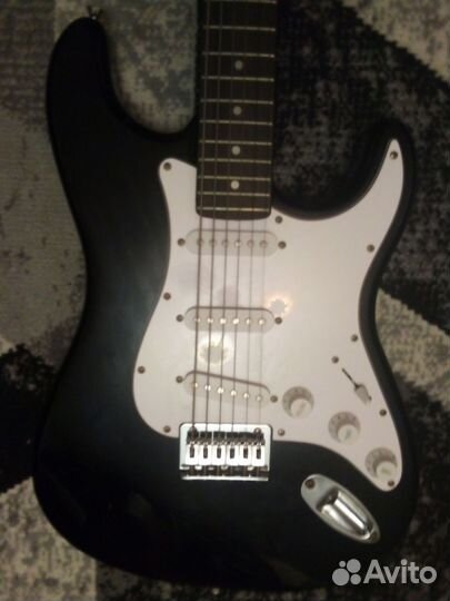 Электрогитара Fender squier stratocaster