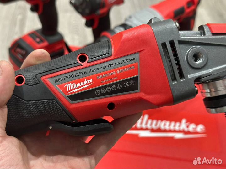 Набор инструментов Milwaukee 4в1 (Арт.42772)