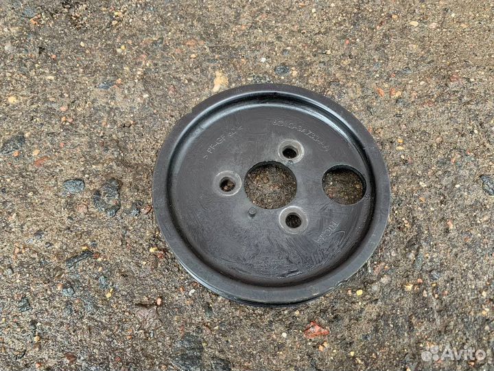 Шкив насоса гидроусилителя Ford Transit пер.привод
