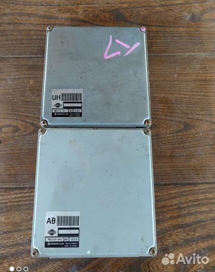 Блок управления двигателем Nissan Skyline V35 vq25