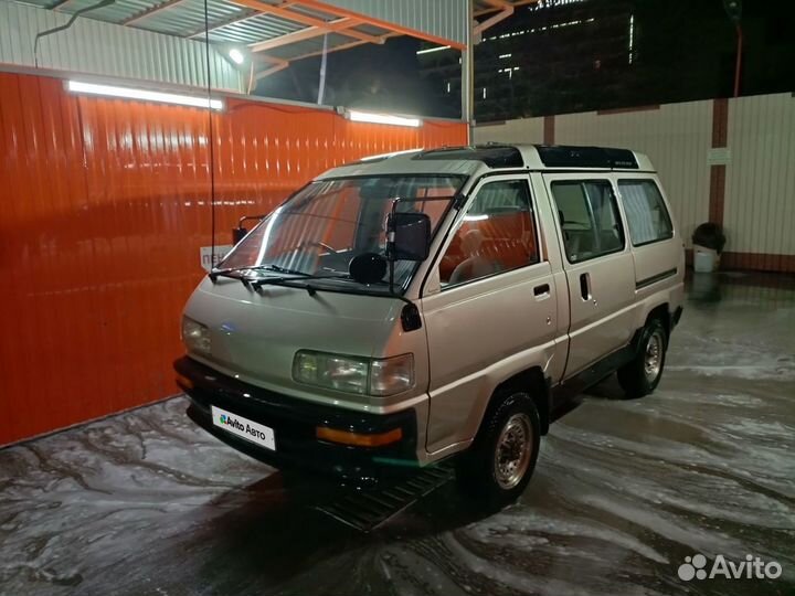 Toyota Lite Ace 2.0 AT, 1990, 7 000 км