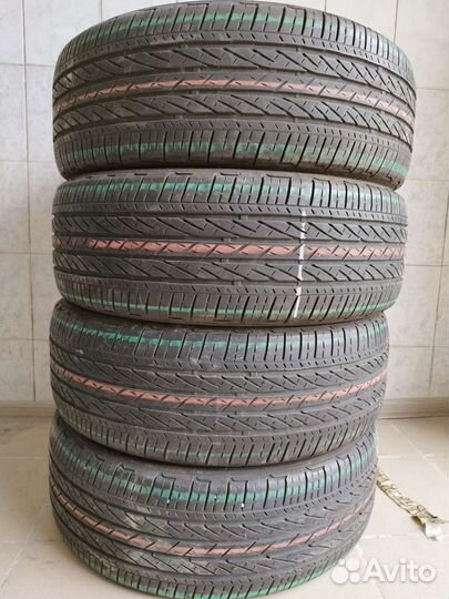 Bridgestone Dueler H/P Sport AS 215/60 R17