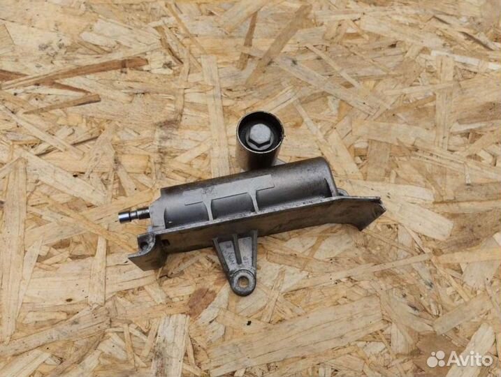 Натяжитель ремня грм Volkswagen Passat B5