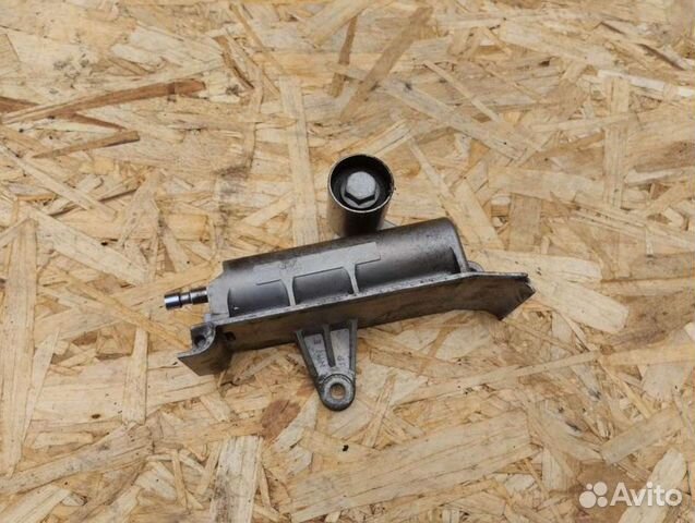 Натяжитель ремня грм Volkswagen Passat B5