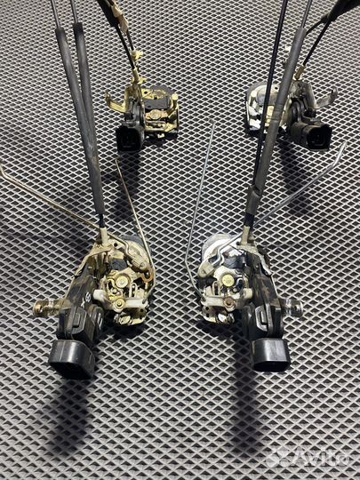 Замок двери Lifan X60