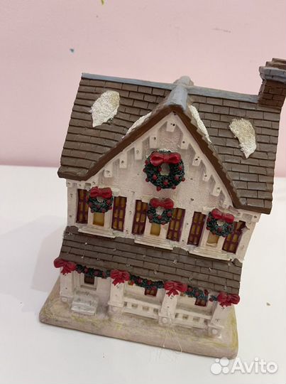 Светящийся домик декоративный