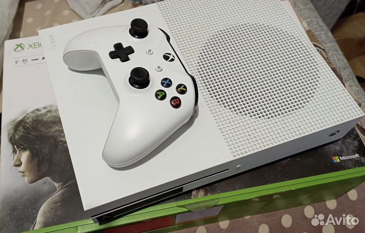Xbox One +доп. джойстик