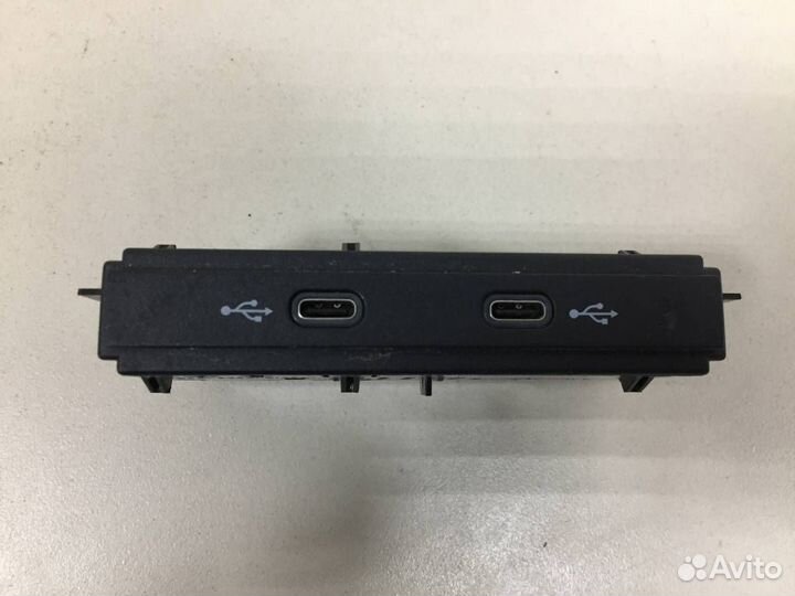 Разъем USB AUX Volkswagen Tiguan 2017