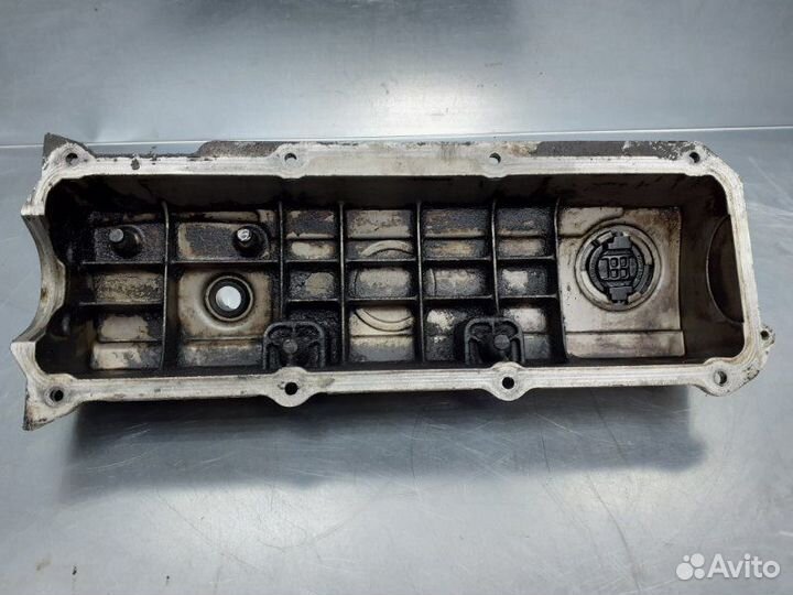 Крышка головки блока (клапанная) Volkswagen Passat