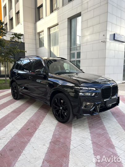 BMW X7 3.0 AT, 2023, 11 900 км
