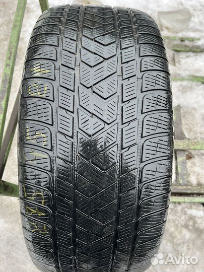 Pirelli Scorpion Winter 275/45 R21