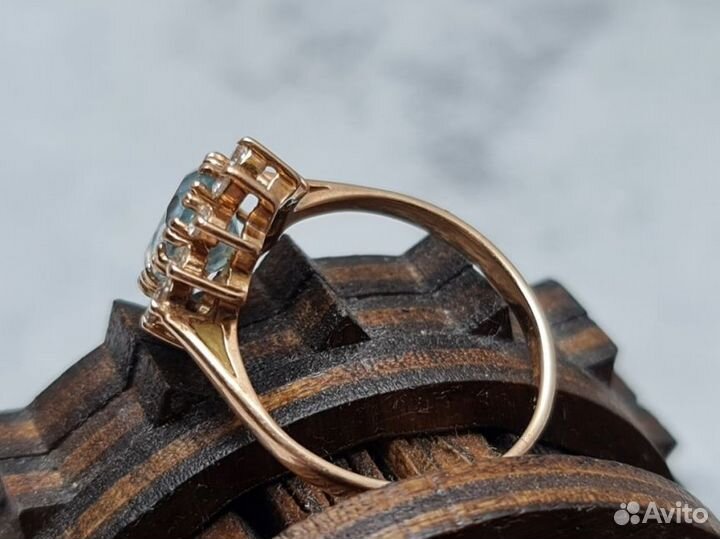 Золотое кольцо 585 пробы, массой 3 грамма (Р18)