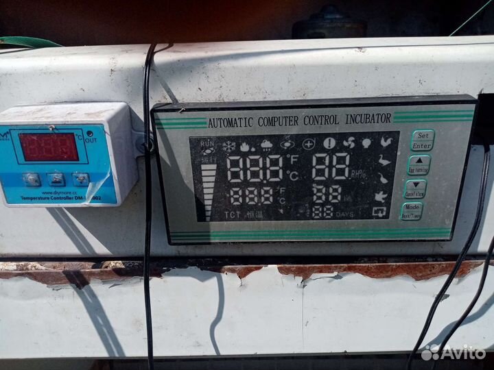 Инкубатор на 450яиц