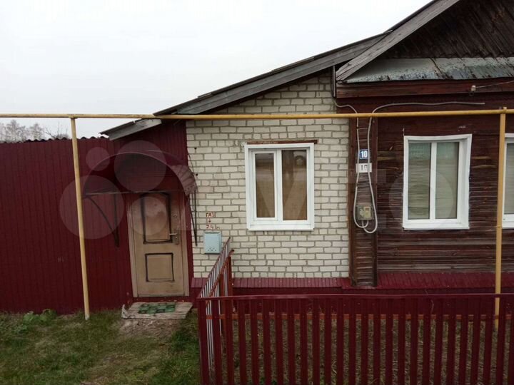 Дом 52 м² на участке 10,8 сот.