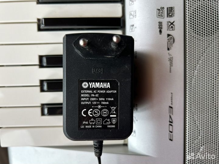 Синтезатор yamaha PSR E403 с подставкой