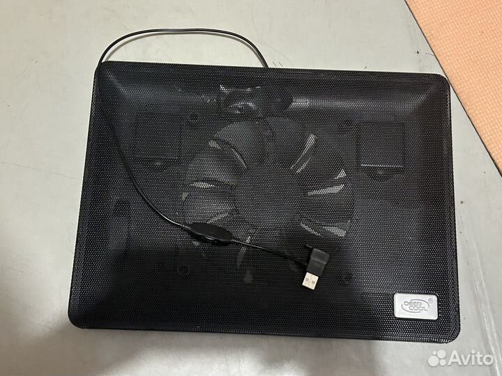 Подставка с охлаждением для ноутбука