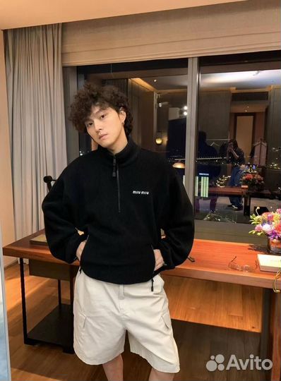 Мужской свитшот Miu Miu