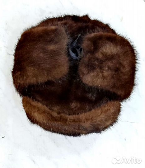 Норковые шапки и шкурки