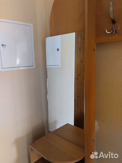 Полка в прихожую