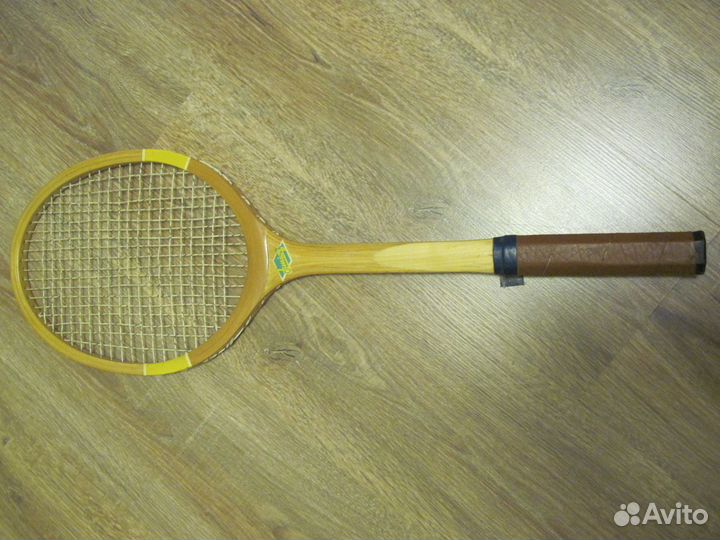 Ракетка для большого тенниса