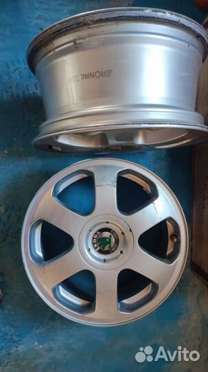 Литые диски на Skoda Octavia R15