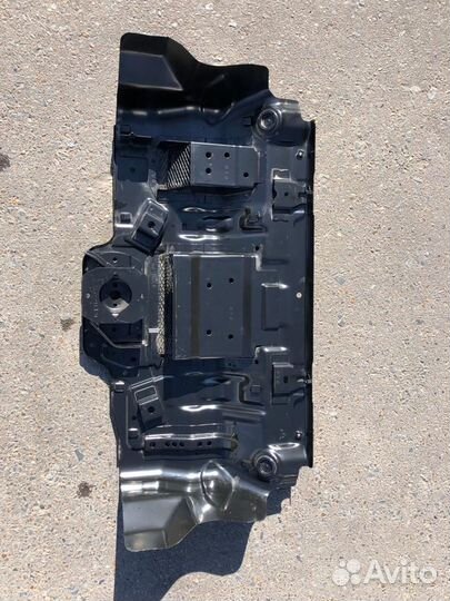 Защита Картера и кпп на Toyota Land Cruiser 150