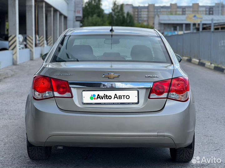 Chevrolet Cruze 1.8 AT, 2011, 145 000 км