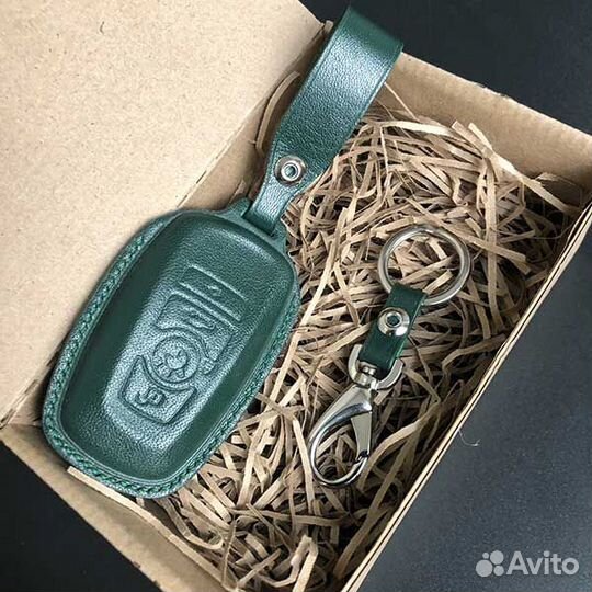 Кожаный чехол для авто ключа BMW зеленый