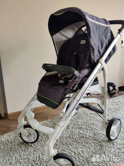 Коляска Inglesina Trilodgy 3 в 1