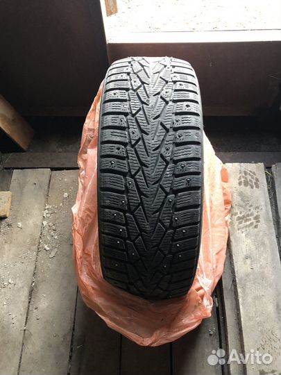 Nokian Tyres Hakkapeliitta 7 205/60 R16